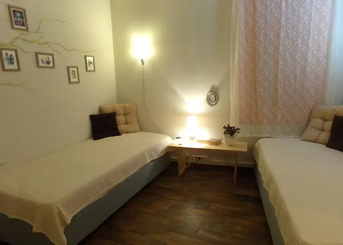 Locadiera Pansion 2*