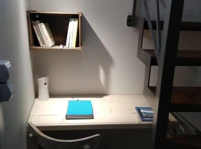 Locadiera Pansion 2* Ermoupoli